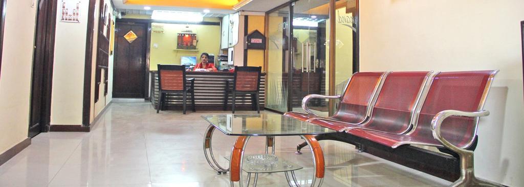 Neeranand Dalhousie- A Pure Vegetarian Hotel كولكاتا المظهر الخارجي الصورة